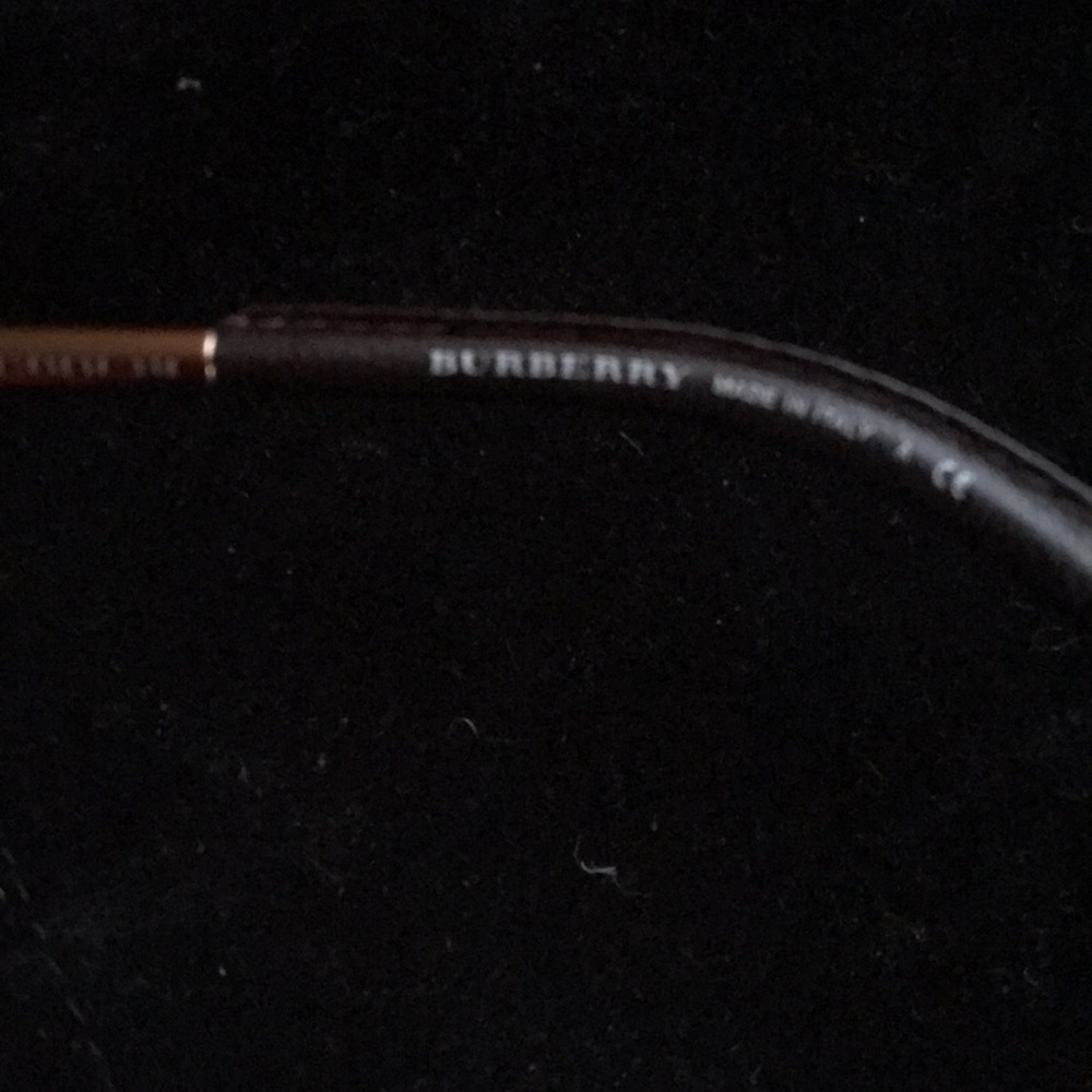 Burberry sunglasses - Picture 5 of 5